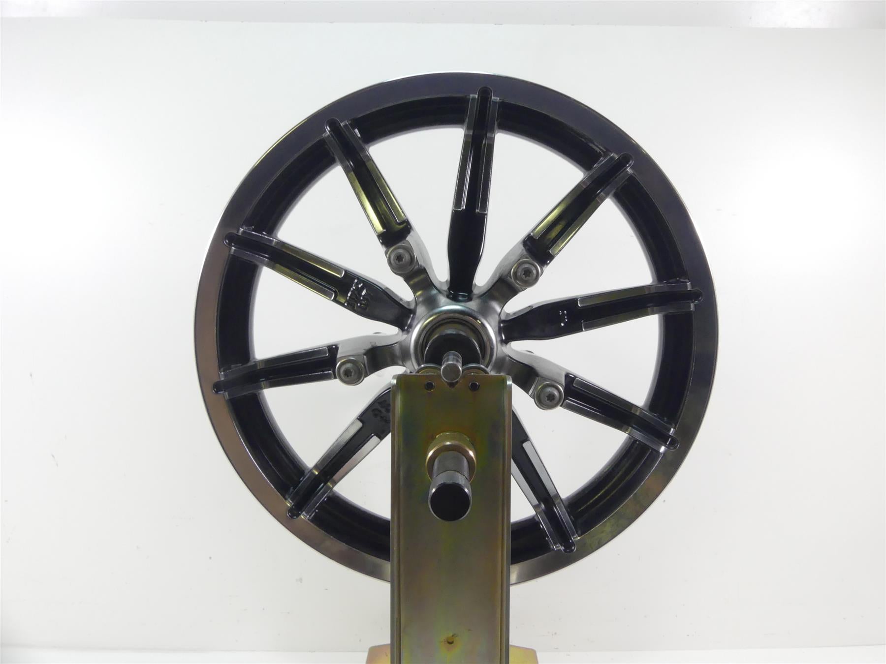 2014 Harley Touring FLHTK Electra Glide Front 17x3 Impeller Wheel Rim 43300386 {{ shop.shopifyCountryName }} - Mototech271