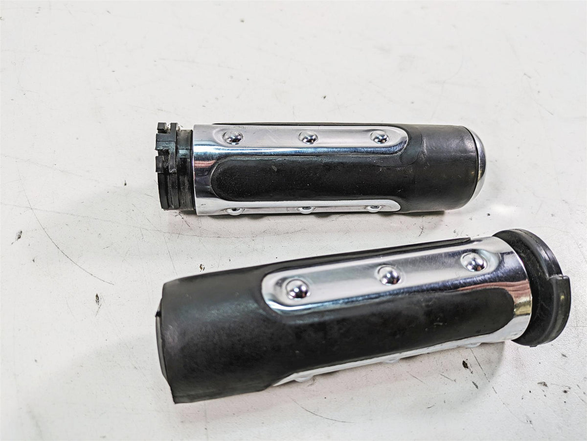 2009 Harley Dyna FXDFSE CVO Fat Bob Ironside Hand Grip Set 56971-07 56972-07 {{ shop.shopifyCountryName }} - Mototech271