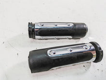 Load image into Gallery viewer, 2009 Harley Dyna FXDFSE CVO Fat Bob Ironside Hand Grip Set 56971-07 56972-07
