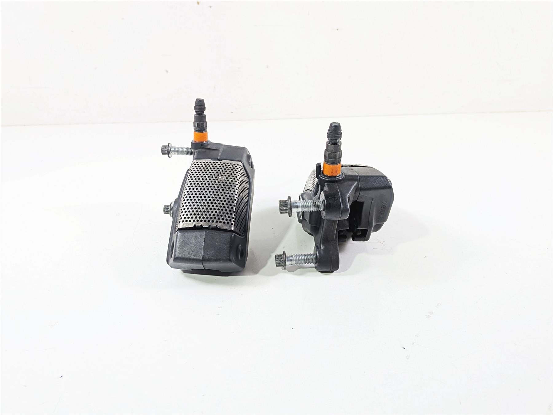 2020 Harley Touring FLTRK Road Glide Front Brake Caliper Set 43027-08 44023-08 {{ shop.shopifyCountryName }} - Mototech271