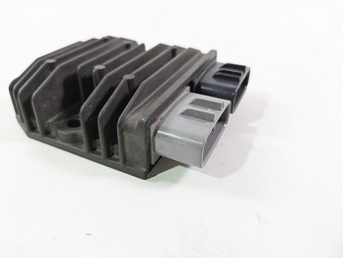 2016 Ducati Monster 1200 S Rectifier Voltage Regulator 54040321A SH821AA {{ shop.shopifyCountryName }} - Mototech271