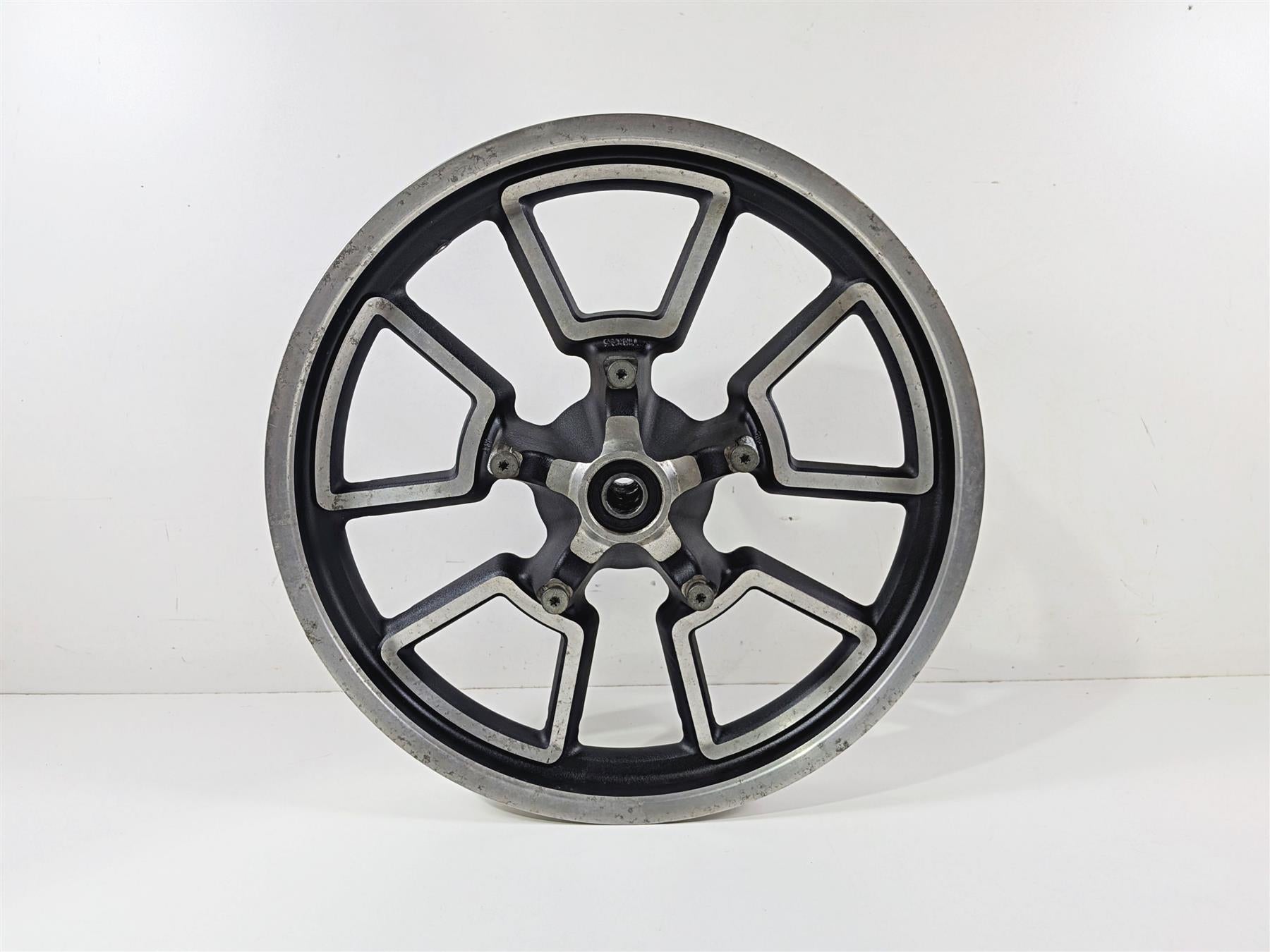 2014 Harley FXDL Dyna Low Rider Straight 19x2.5 Front Wheel Rim 43300280 {{ shop.shopifyCountryName }} - Mototech271