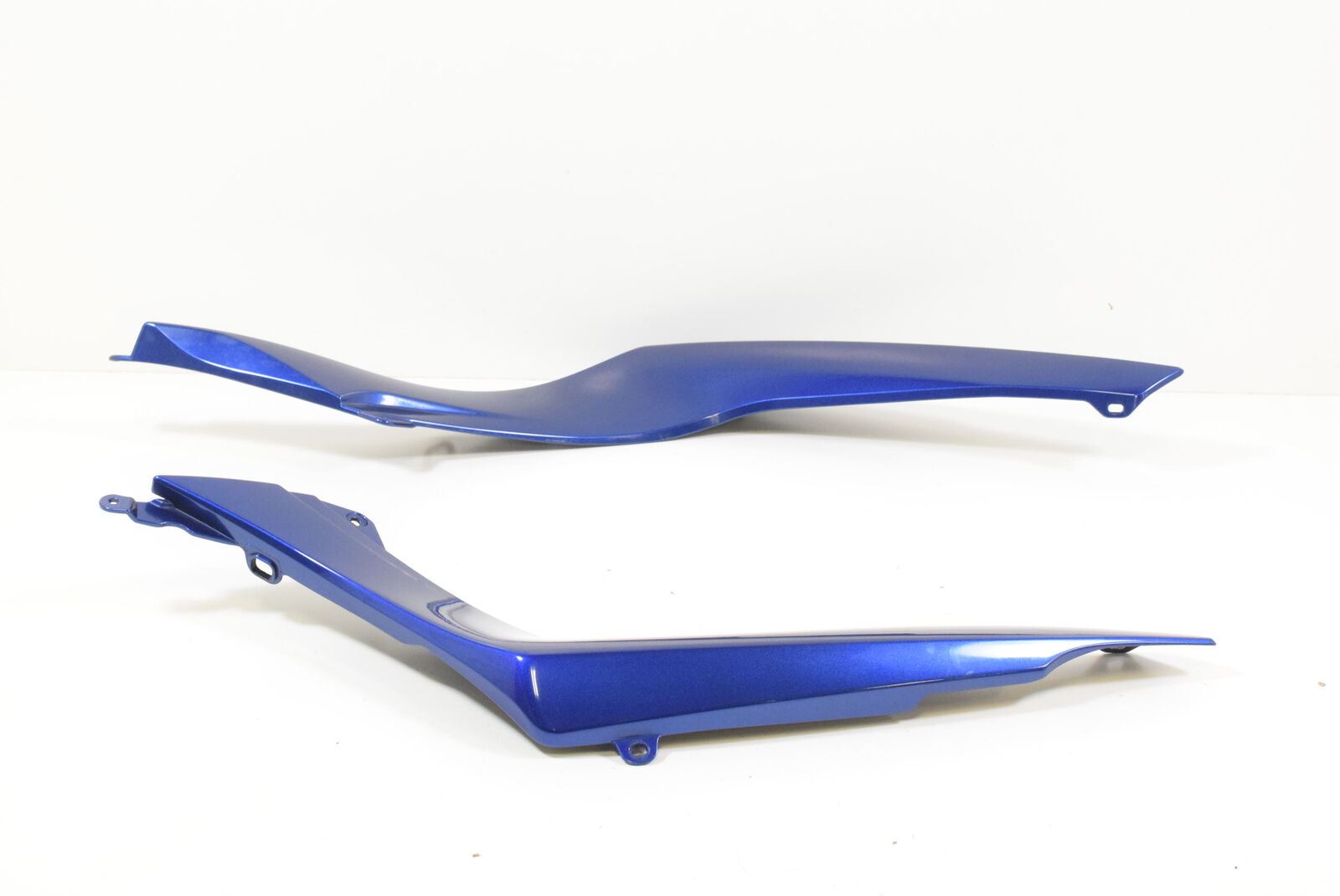 2014 BMW R1200R R1200 R K27 Rear Tail Side Cover Fairing Set MONTEGOBLUE 8535495 {{ shop.shopifyCountryName }} - Mototech271