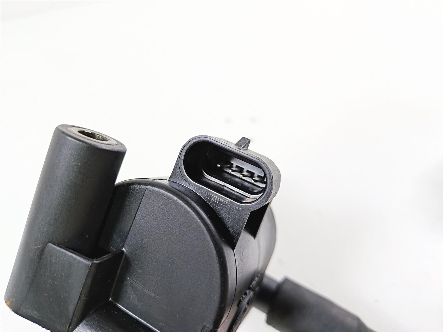 2012 Harley Softail FLSTF Fat Boy Ignition Coil Wires Plug Set 31696-07A {{ shop.shopifyCountryName }} - Mototech271