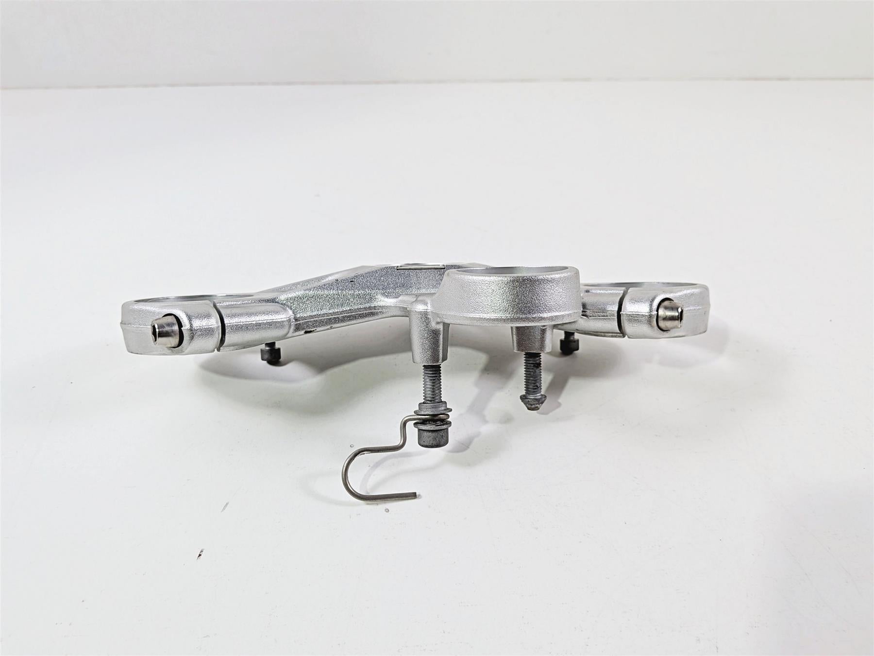 2014 Aprilia RSV4 RR Factory Upper Triple Tree Steering Clamp Ohlins 858737 {{ shop.shopifyCountryName }} - Mototech271