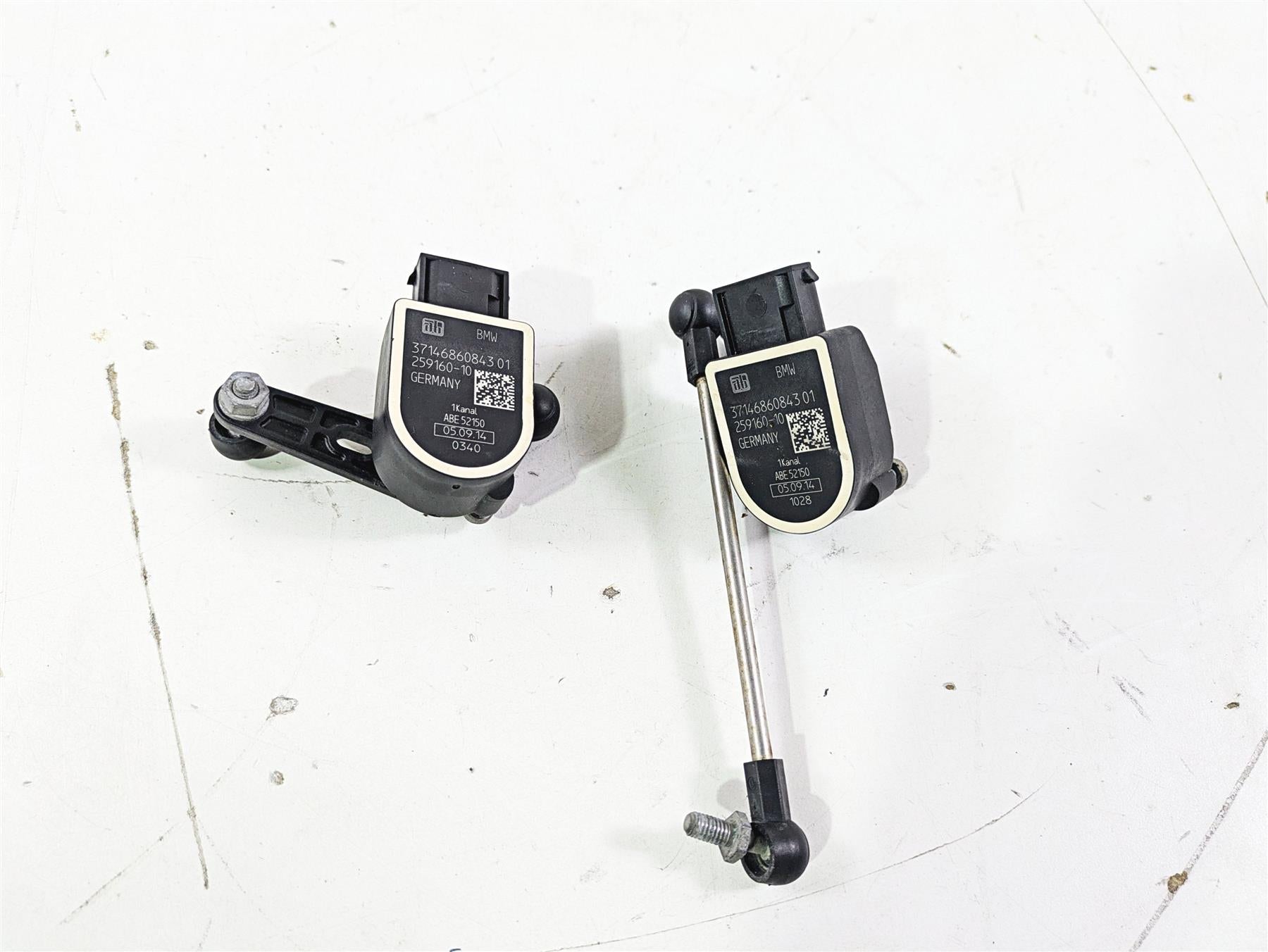 2015 BMW R1200GS Adv K51 Front & Rear Leveling Sensor 37146860843 37146870000 {{ shop.shopifyCountryName }} - Mototech271