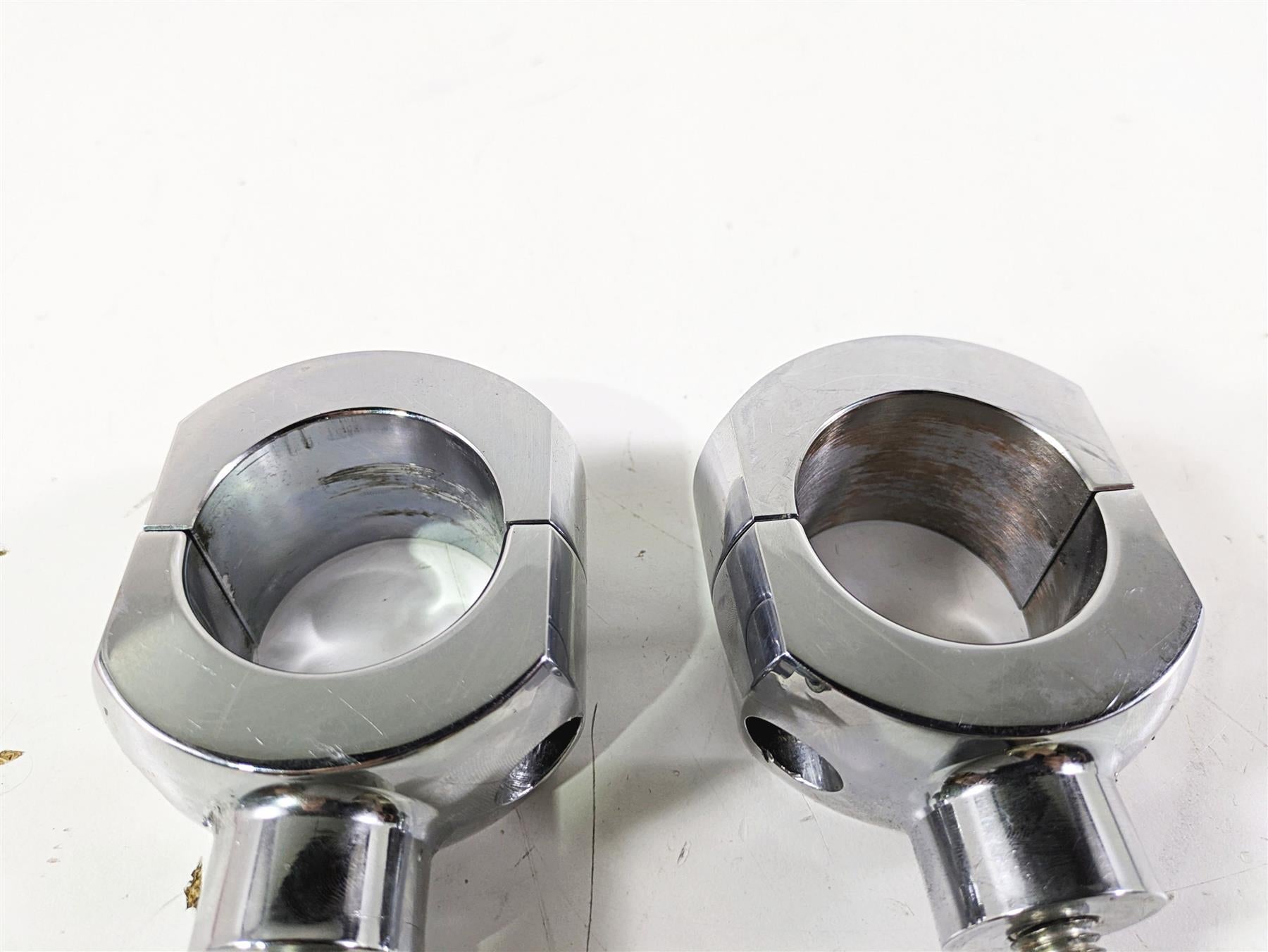 2003 Harley Softail FXSTDI Deuce 100th Aftermarket 2" Handlebar Riser Set {{ shop.shopifyCountryName }} - Mototech271