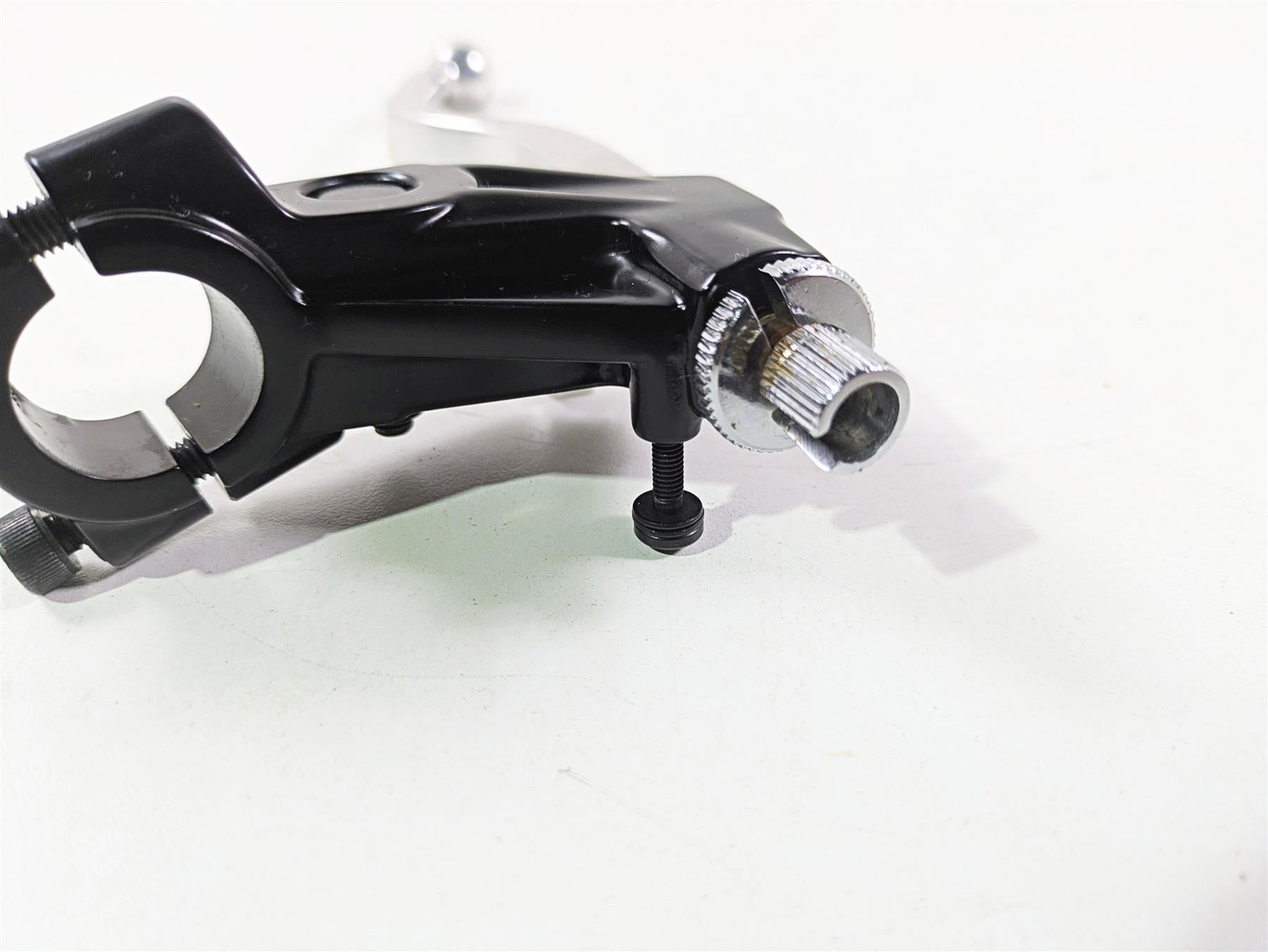 2024 Triumph Street Triple 765 R Clutch Perch & Lever T2043872 {{ shop.shopifyCountryName }} - Mototech271