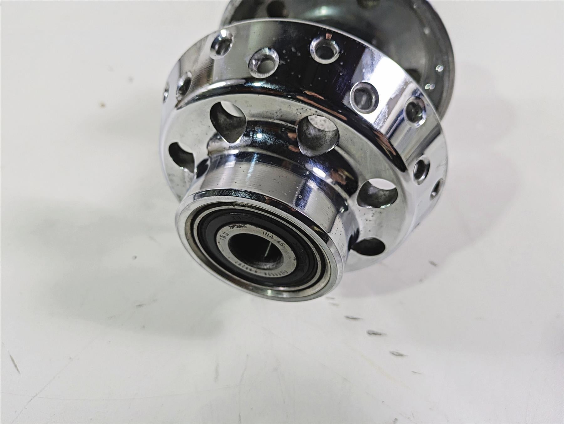 2003 Harley FLSTC Softail Heritage 100th Front Wheel Rim Hub 3/4" 43672-00 {{ shop.shopifyCountryName }} - Mototech271