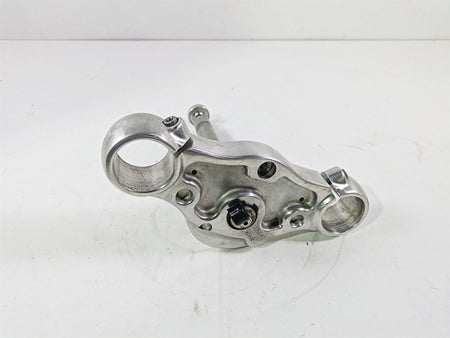 2020 Harley Softail FXST Standard Lower Triple Tree Steering Clamp 45900299 {{ shop.shopifyCountryName }} - Mototech271