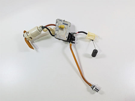 2009 Harley FXCWC Softail Rocker Fuel Gas Petrol Pump - Tested 75283-08 {{ shop.shopifyCountryName }} - Mototech271