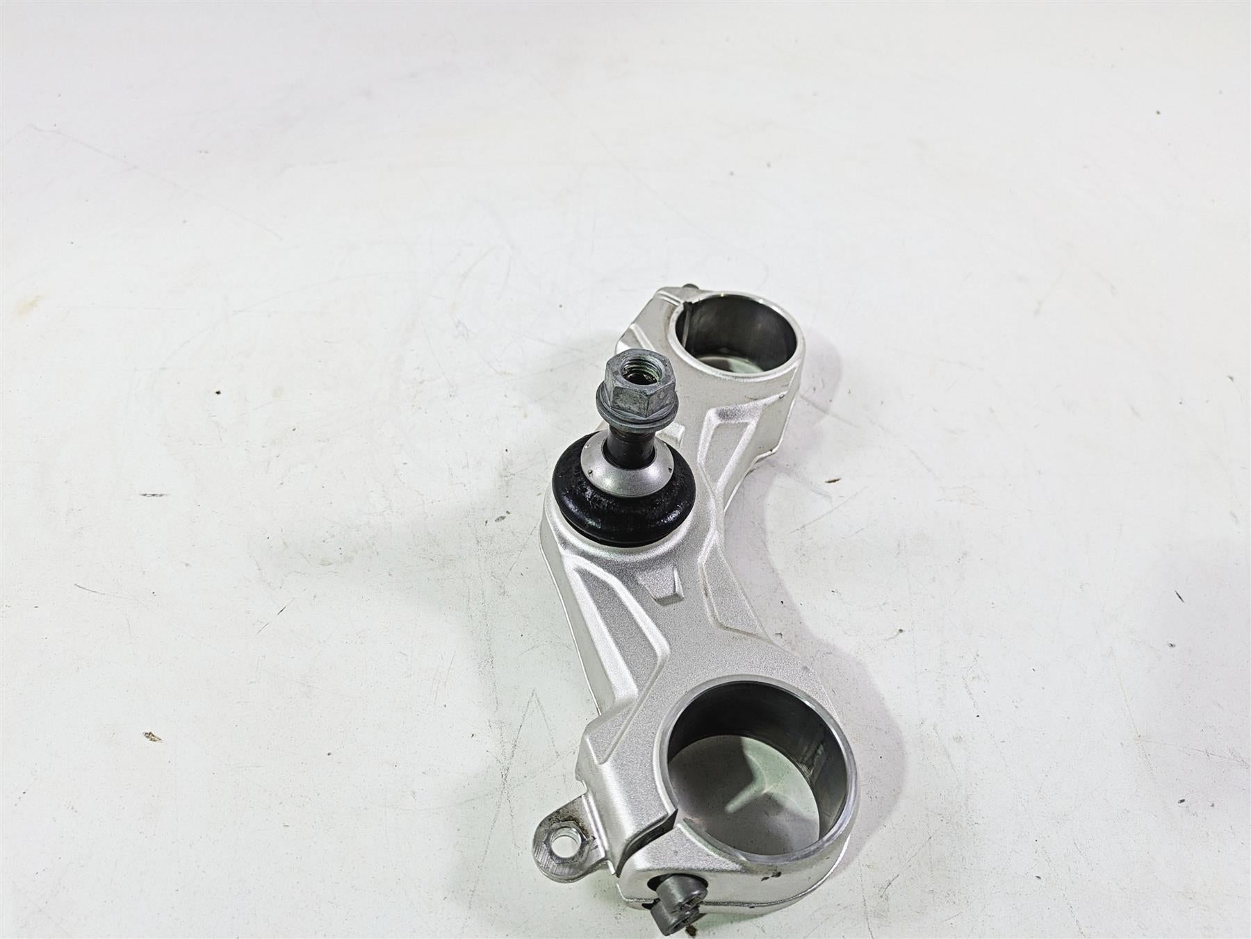 2021 BMW R1250GS K51 Adv Lower Triple Tree Steering Clamp 31429443337 {{ shop.shopifyCountryName }} - Mototech271