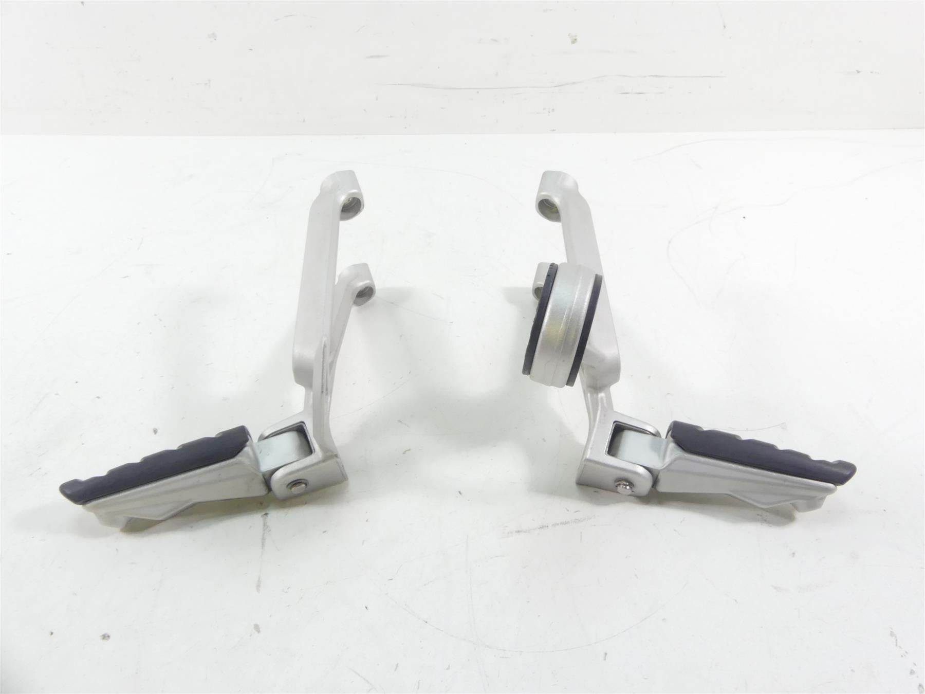 2016 BMW R1200RS K54 Rear Passenger Pillion Footpeg Foot Peg Set 46718540798 {{ shop.shopifyCountryName }} - Mototech271