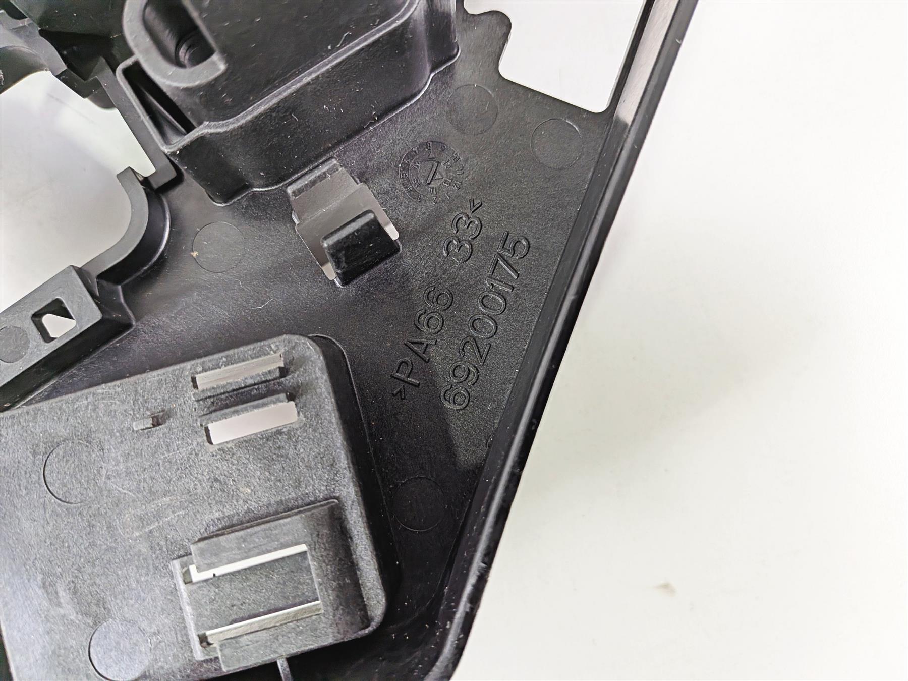 2014 Harley Touring FLHTK Electra Glide Battery & Electrical Holder 66000010A-Mototech271