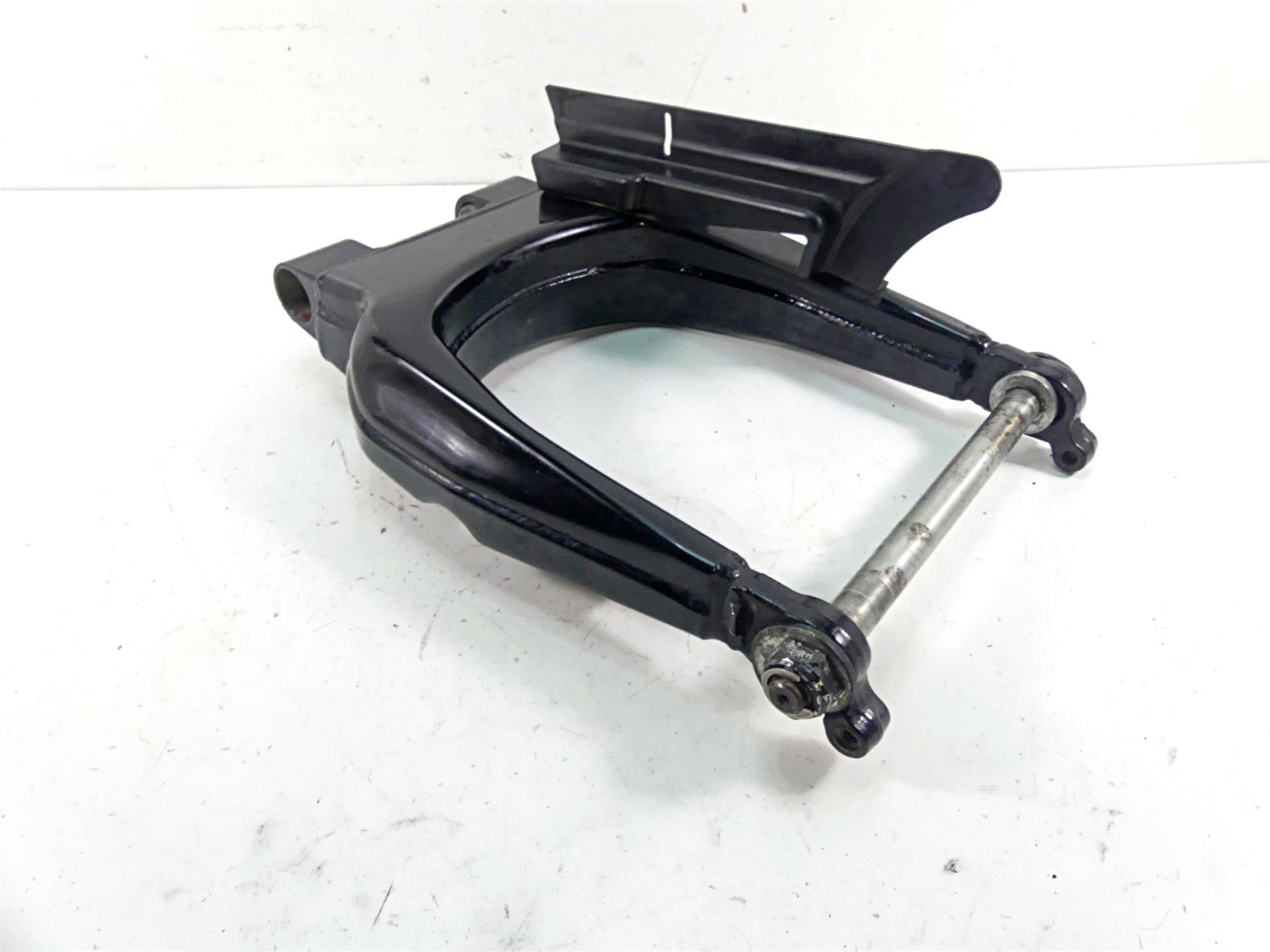 2011 Harley Touring FLTRX Road Glide Rear Swingarm Swing Arm Axle 47549-09A {{ shop.shopifyCountryName }} - Mototech271