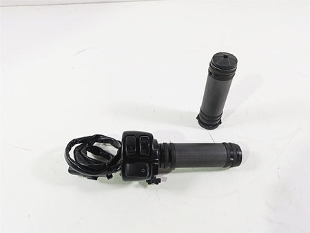 2016 Harley VRSCDX Night Rod Right Hand Control Switch 71684-06A 71621-08 {{ shop.shopifyCountryName }} - Mototech271
