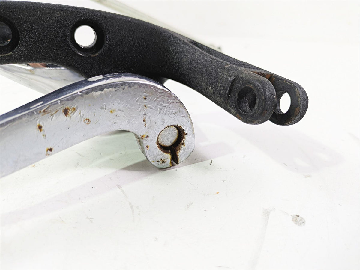 2016 Harley FXDWG Dyna Wide Glide Left Fw Control Footpeg Shifter -Read 33693-03 {{ shop.shopifyCountryName }} - Mototech271
