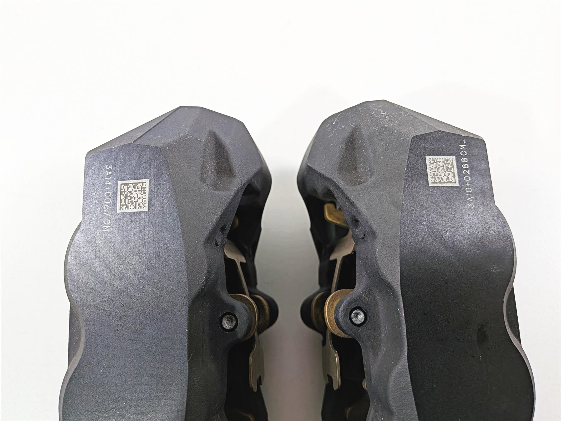 2023 BMW R1250RT RTP K52 Front Brembo Brake Caliper Set 34118556206 34118556205 {{ shop.shopifyCountryName }} - Mototech271