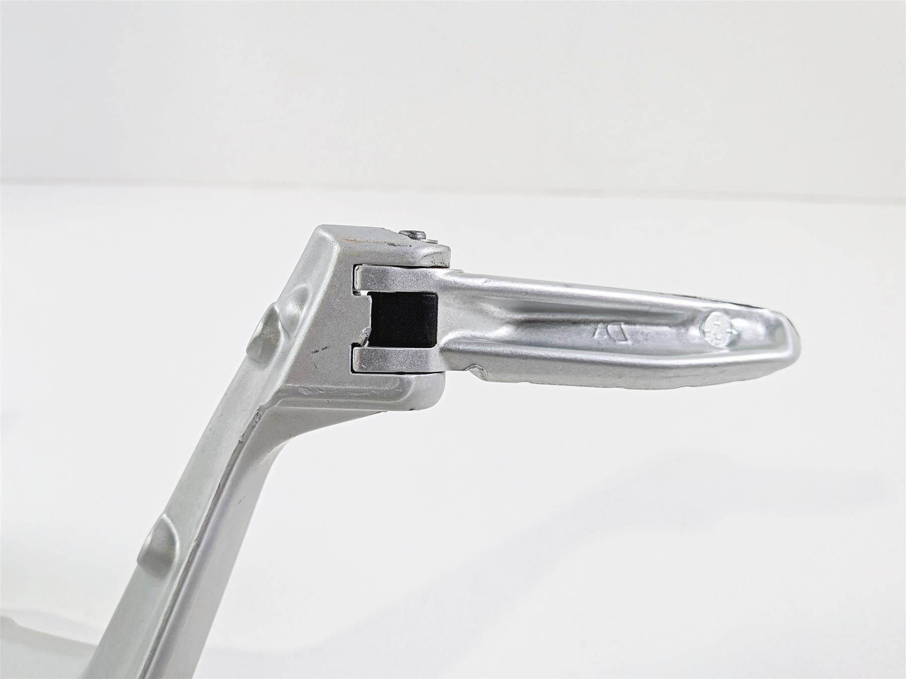 2019 Ducati 959 Panigale Passenger Rear Footpeg Set 82411892BA 82412251AA {{ shop.shopifyCountryName }} - Mototech271