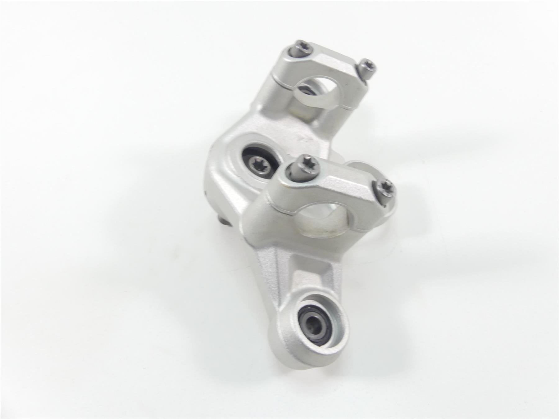 2019 BMW R1250GS K50 Upper Triple Tree Steering Clamp 31428555849 {{ shop.shopifyCountryName }} - Mototech271