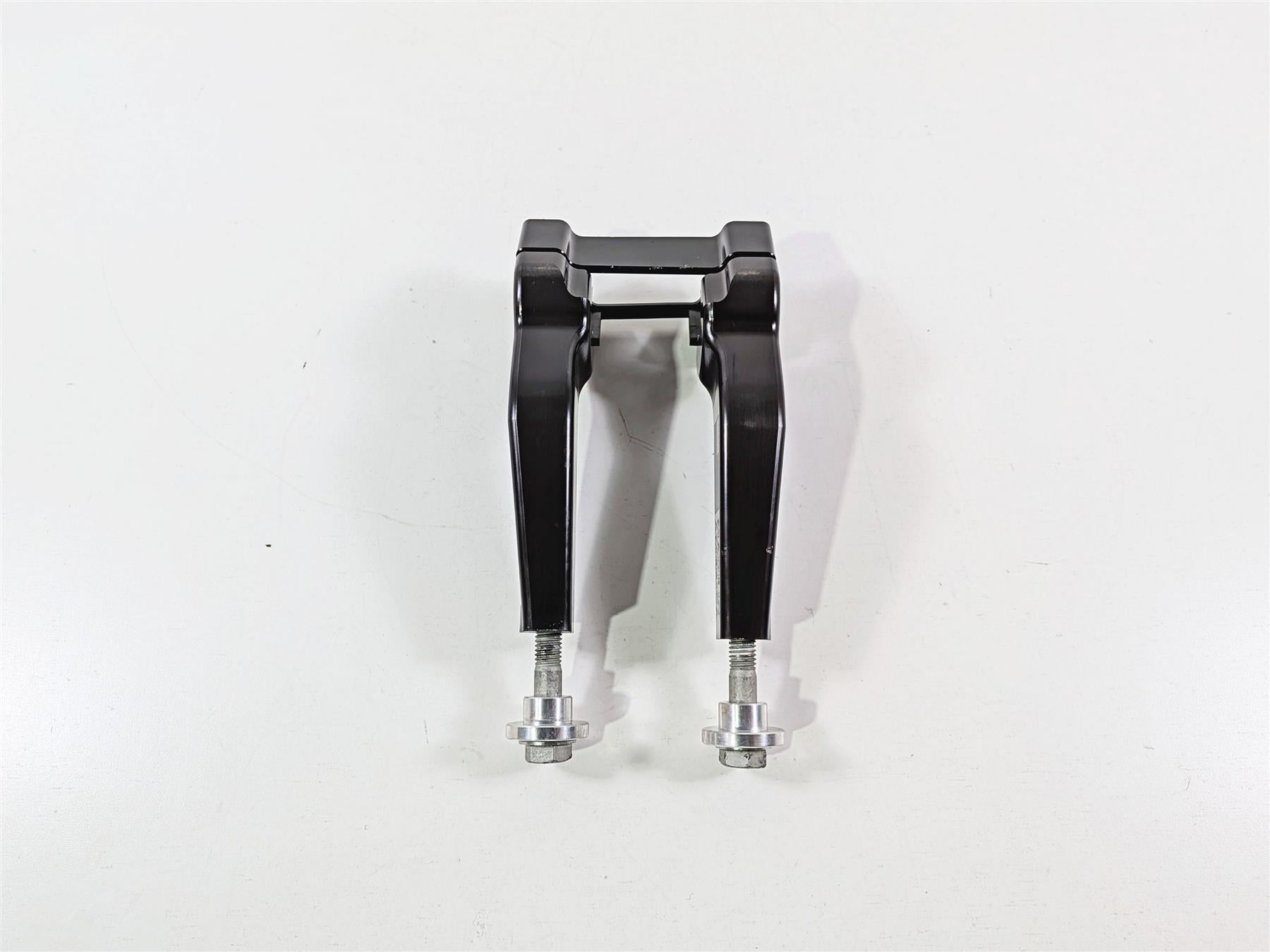 2024 Harley Softail FXLRST Low Rider Thrashin 6.5" Pullback Riser Set TSC-6500-1 {{ shop.shopifyCountryName }} - Mototech271