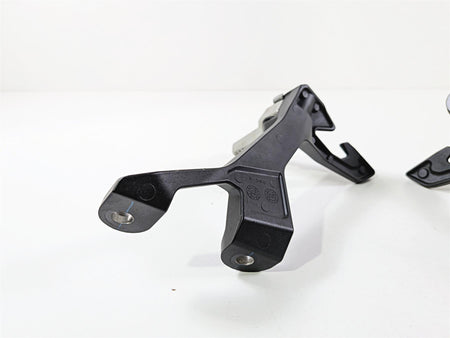 2024 Kawasaki EX500 Ninja 40th An. Rear Passenger Foot Peg 35063-1408 35063-1409 {{ shop.shopifyCountryName }} - Mototech271