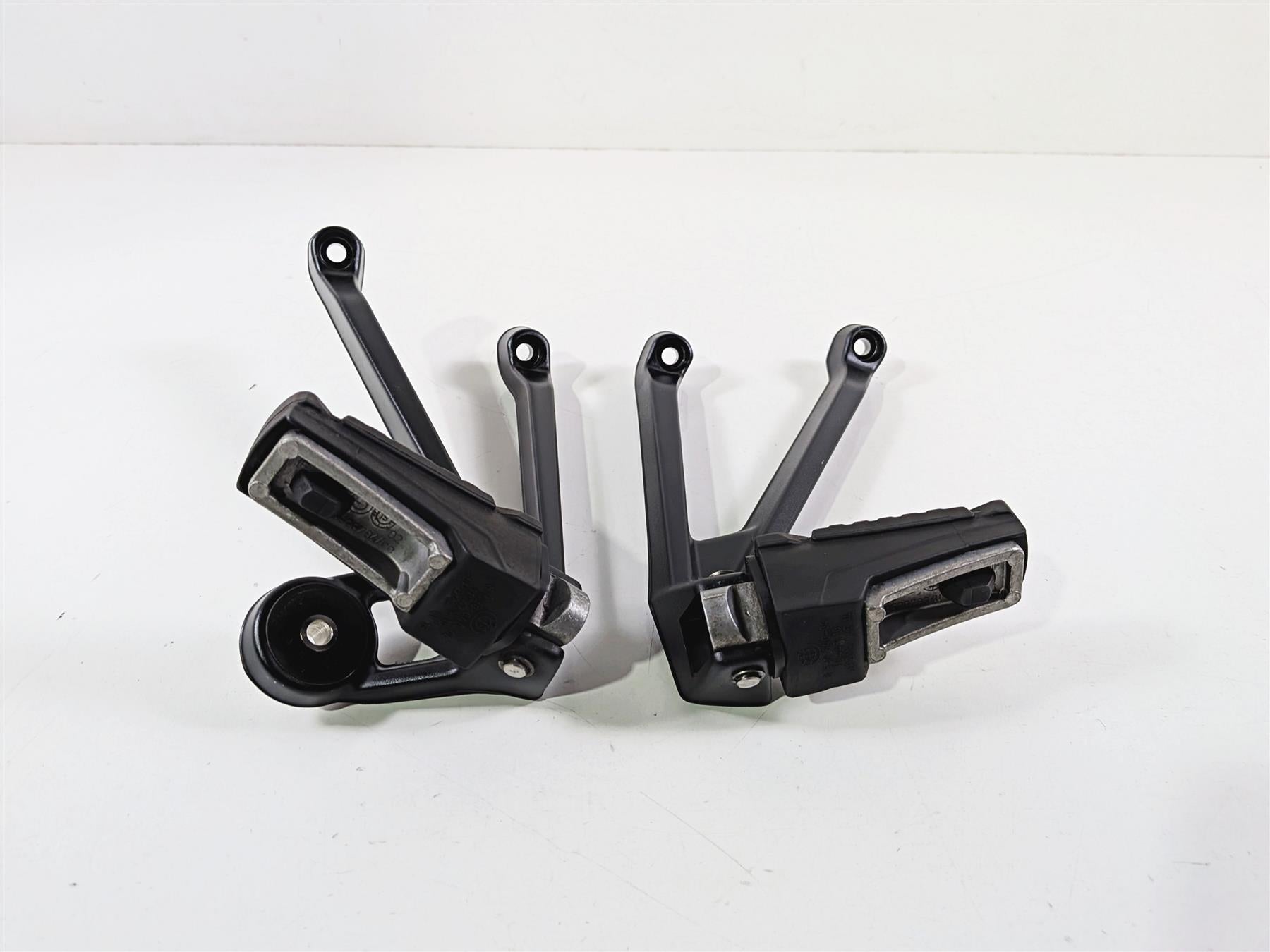 2016 BMW S1000XR K49 Rear Passenger Foot Peg Set -Read 46718553845 46718553846-Mototech271