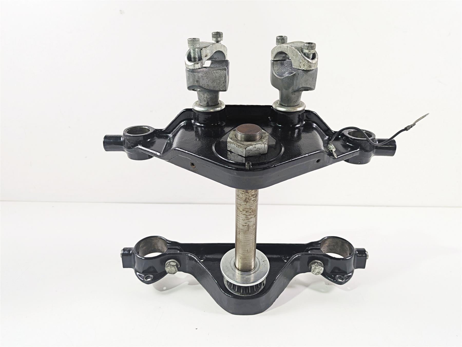 2001 Harley Touring FLHX Street Glide Upper Lower Triple Tree Riser Set 45446-87 {{ shop.shopifyCountryName }} - Mototech271