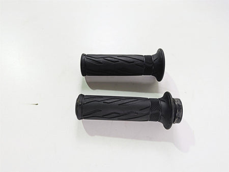 2023 Suzuki GSX1300 RR Hayabusa Left Right Handle Bar Grip Set 57110-21H02 {{ shop.shopifyCountryName }} - Mototech271