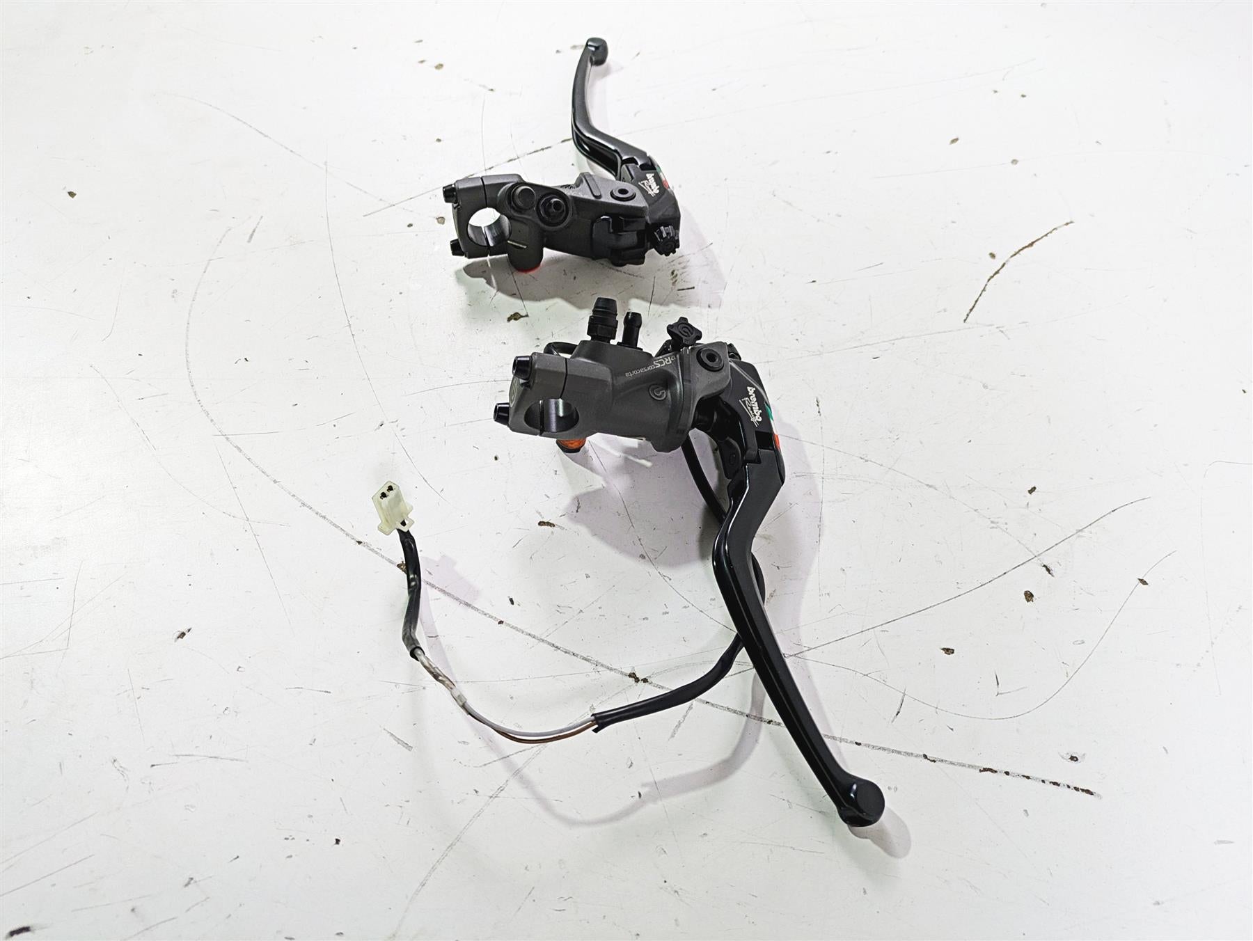 2017 Ducati Monster 1200 S Brembo Radial Clutch & Brake Master Cylinder RCS15 RCS17 Corsa Corta 110A26340 {{ shop.shopifyCountryName }} - Mototech271