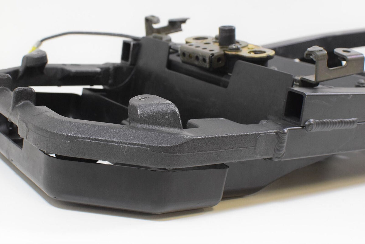 2005 Kawasaki ZX10R ZX10 R Ninja Subframe Sub Frame Inner Fender 32160-0024 {{ shop.shopifyCountryName }} - Mototech271