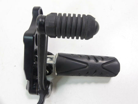 2020 Yamaha VMX17 1700 Left Footpeg Foot Peg + Gear Shifter Set 2S3-27442-10-00 {{ shop.shopifyCountryName }} - Mototech271