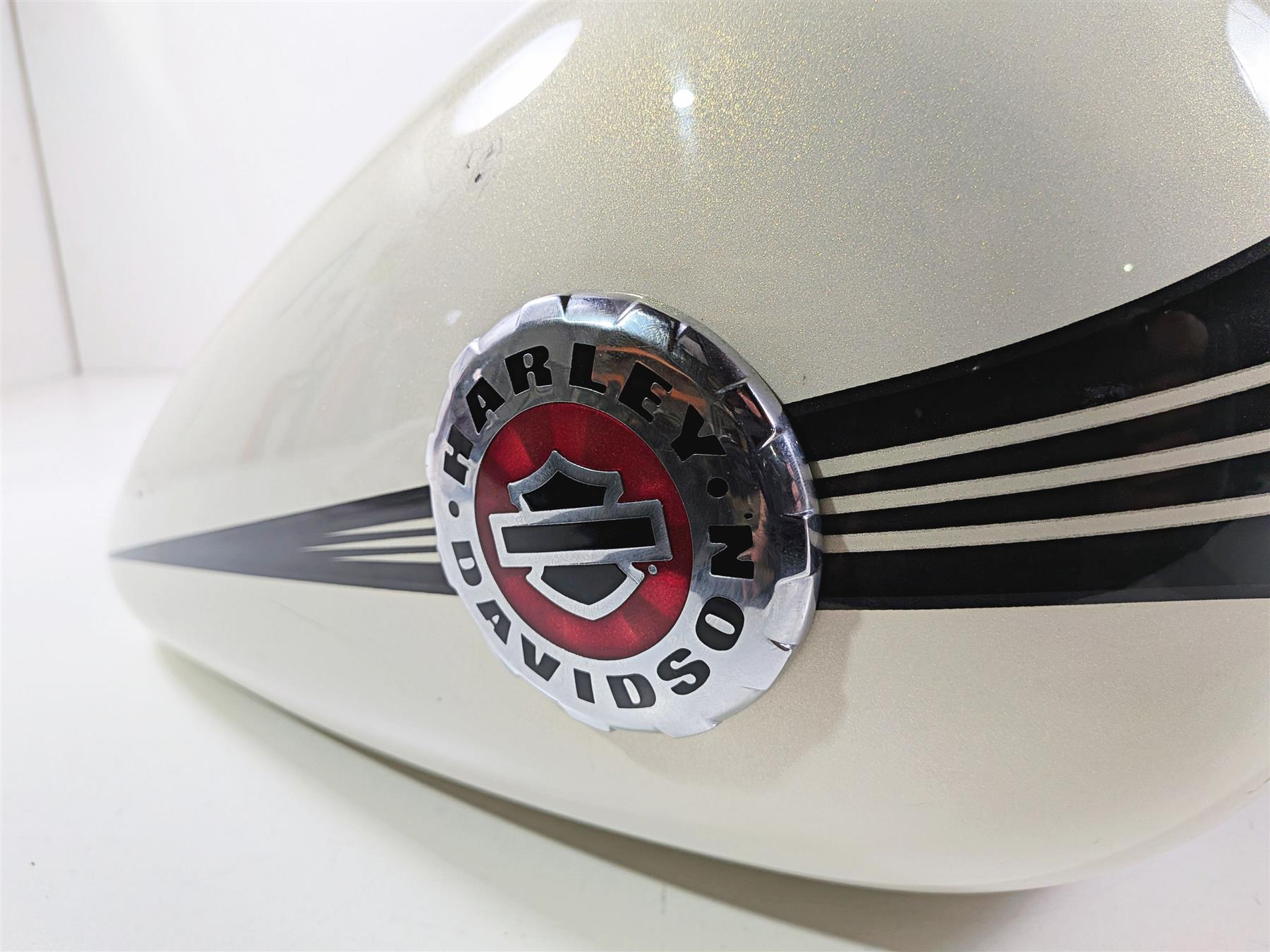 2014 Harley FXSB Softail Breakout Fuel Gas Tank -No Dent -Morocco Gold 61000694-Mototech271