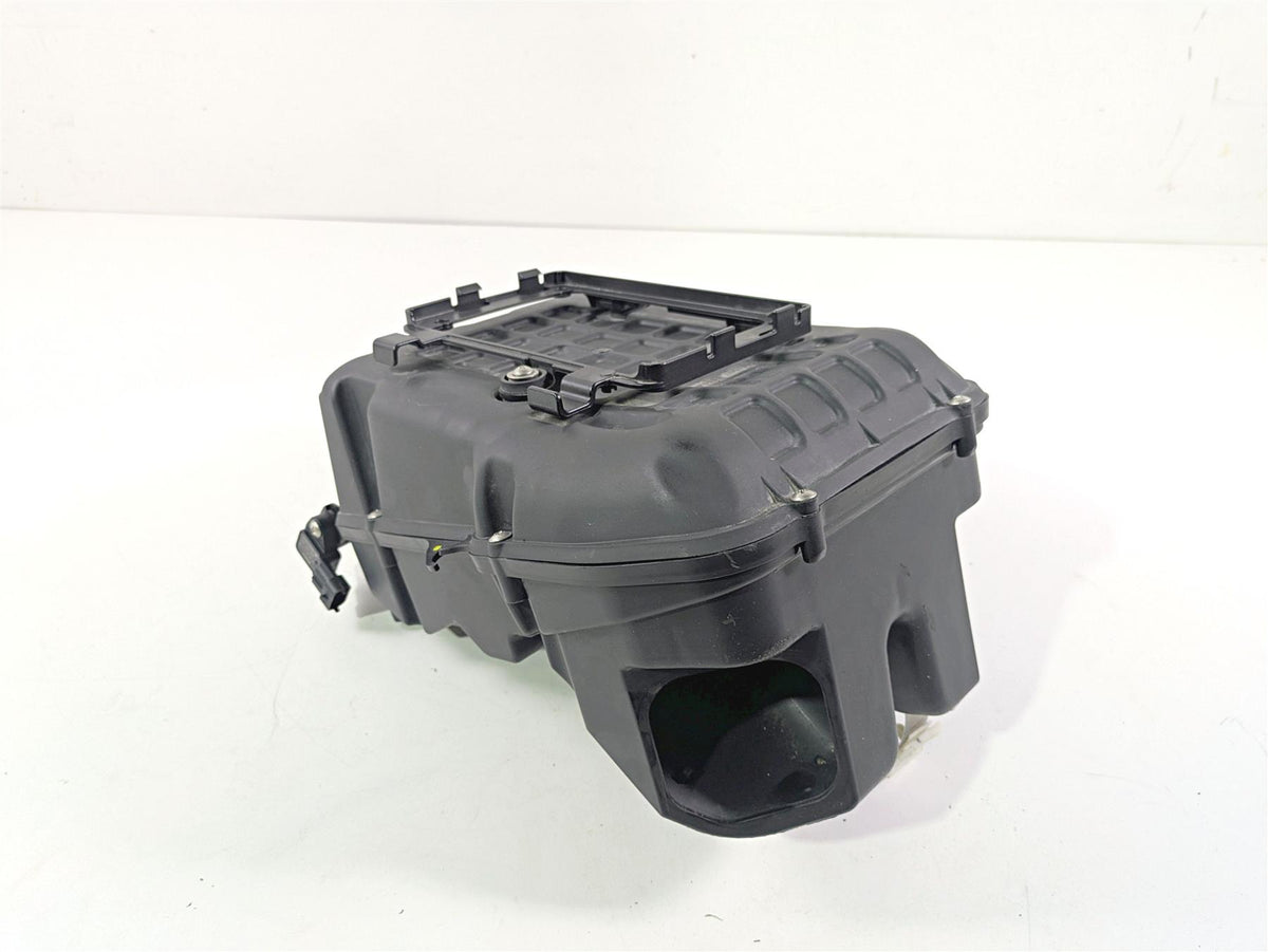 2017 Aprilia RSV 1100 Tuono V4 Factory Air Box Cleaner & Velocity Stacks 858931 {{ shop.shopifyCountryName }} - Mototech271