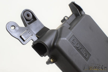 2016 Aprilia CAPONORD 1200 RALLY ECU ECM CDI Case Holder Bracket 2B000149 {{ shop.shopifyCountryName }} - Mototech271