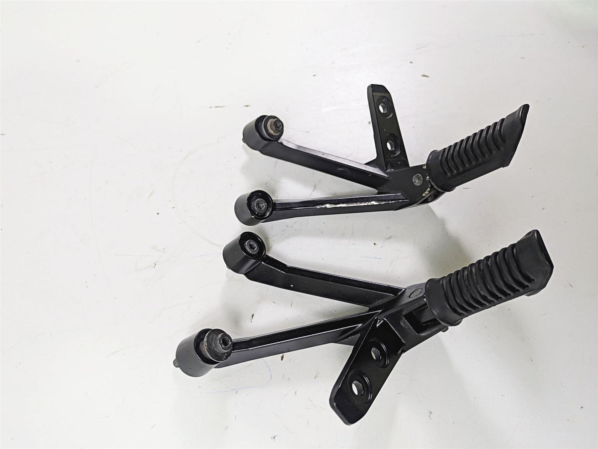 2020 Suzuki V-Strom 1050 XT Rear Passenger Footpeg Rest Set 43811-31J00-YAP {{ shop.shopifyCountryName }} - Mototech271