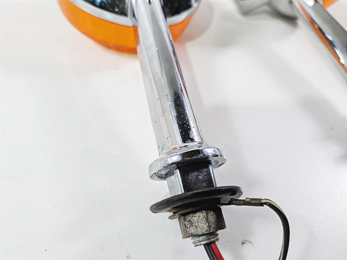 1978 Suzuki GS550 E Front Blinker Set 35601-47600 35601-39370-999 {{ shop.shopifyCountryName }} - Mototech271