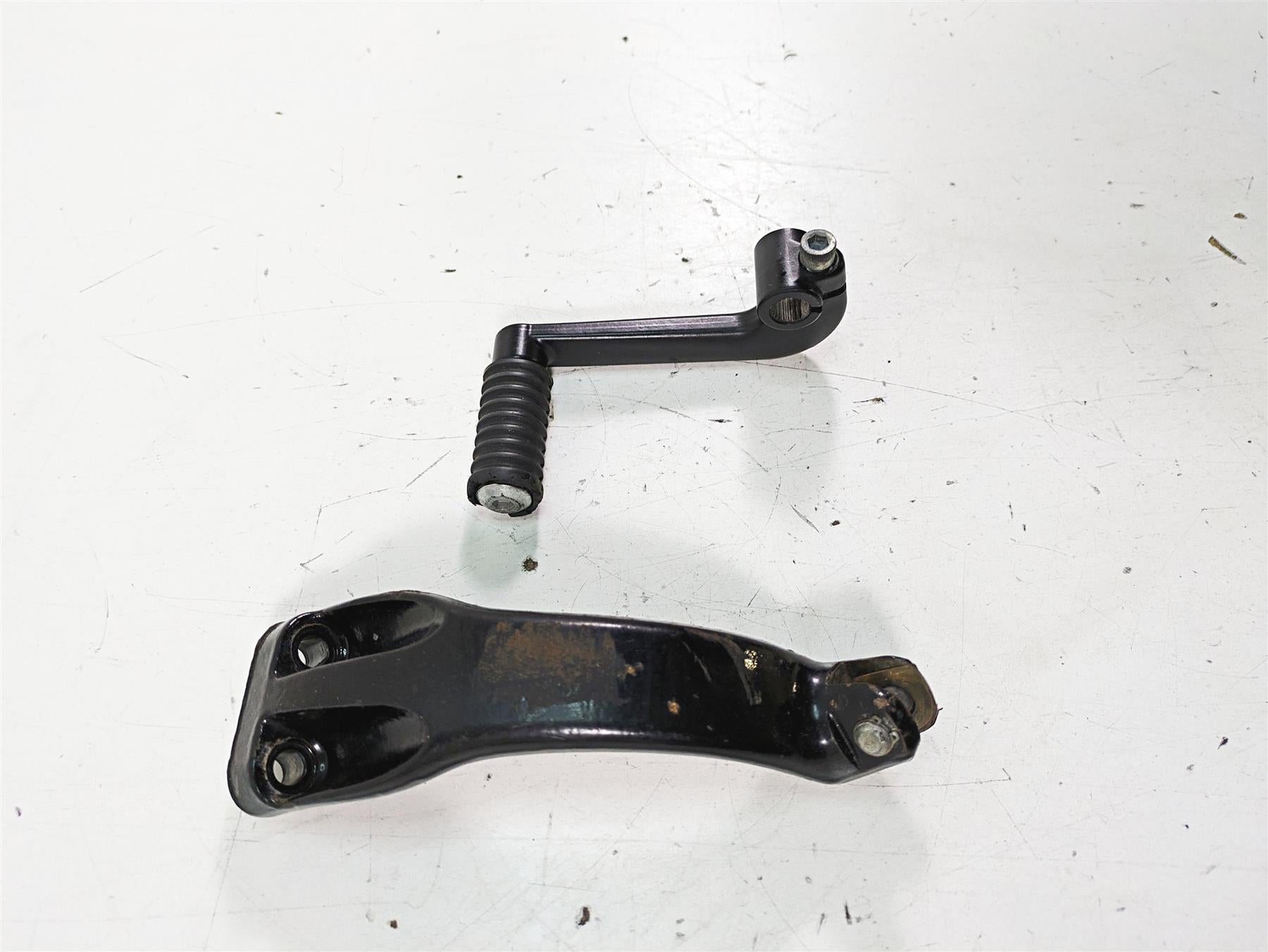 2019 Harley XL883N Sportster Iron Front Left Mid Footpeg Mount Shifter 34721-07 {{ shop.shopifyCountryName }} - Mototech271