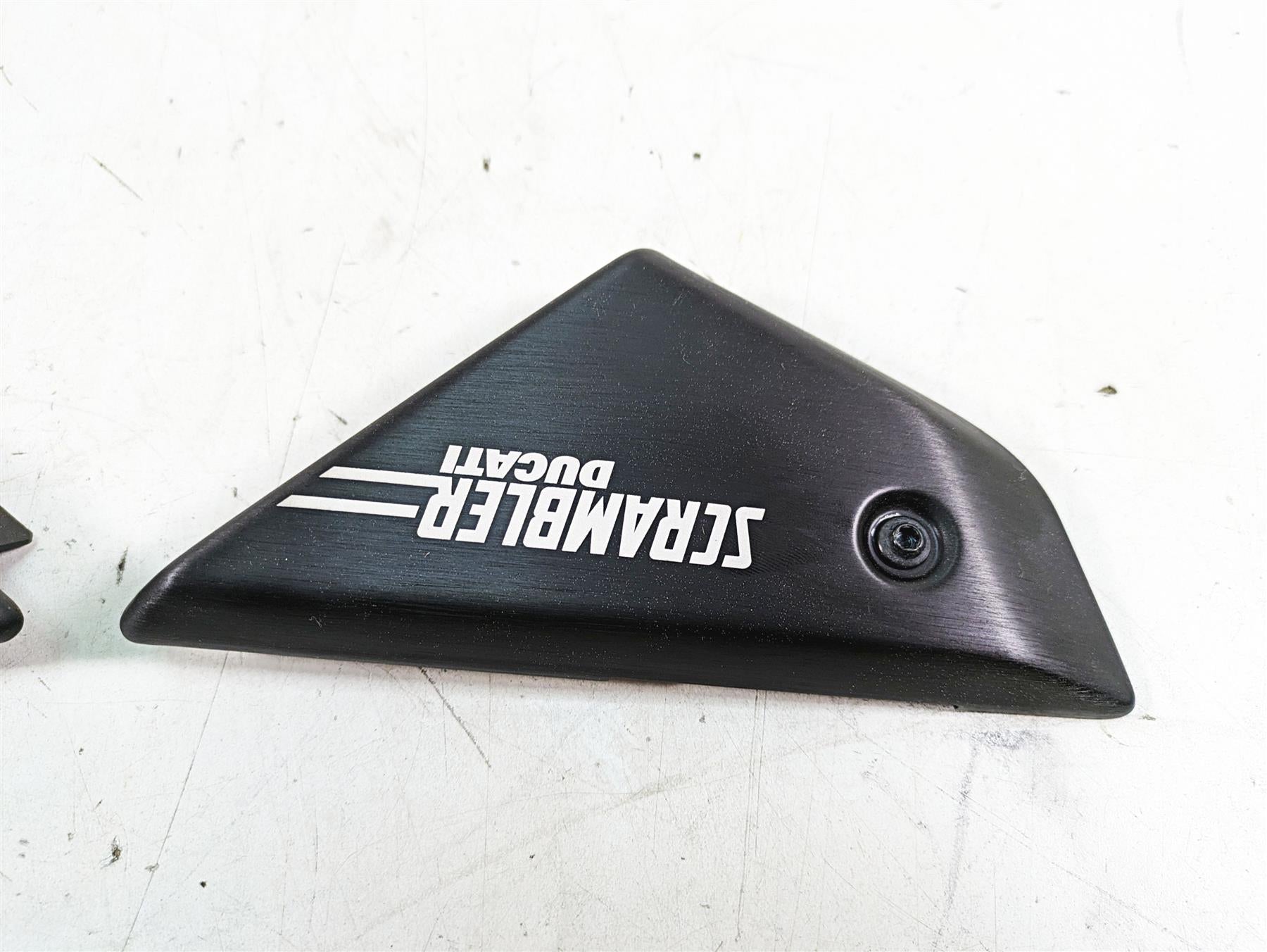 2020 Ducati Scrambler 1100 Sport Pro Fuel Tank Side Cover Fairing Set 4601G331AE {{ shop.shopifyCountryName }} - Mototech271