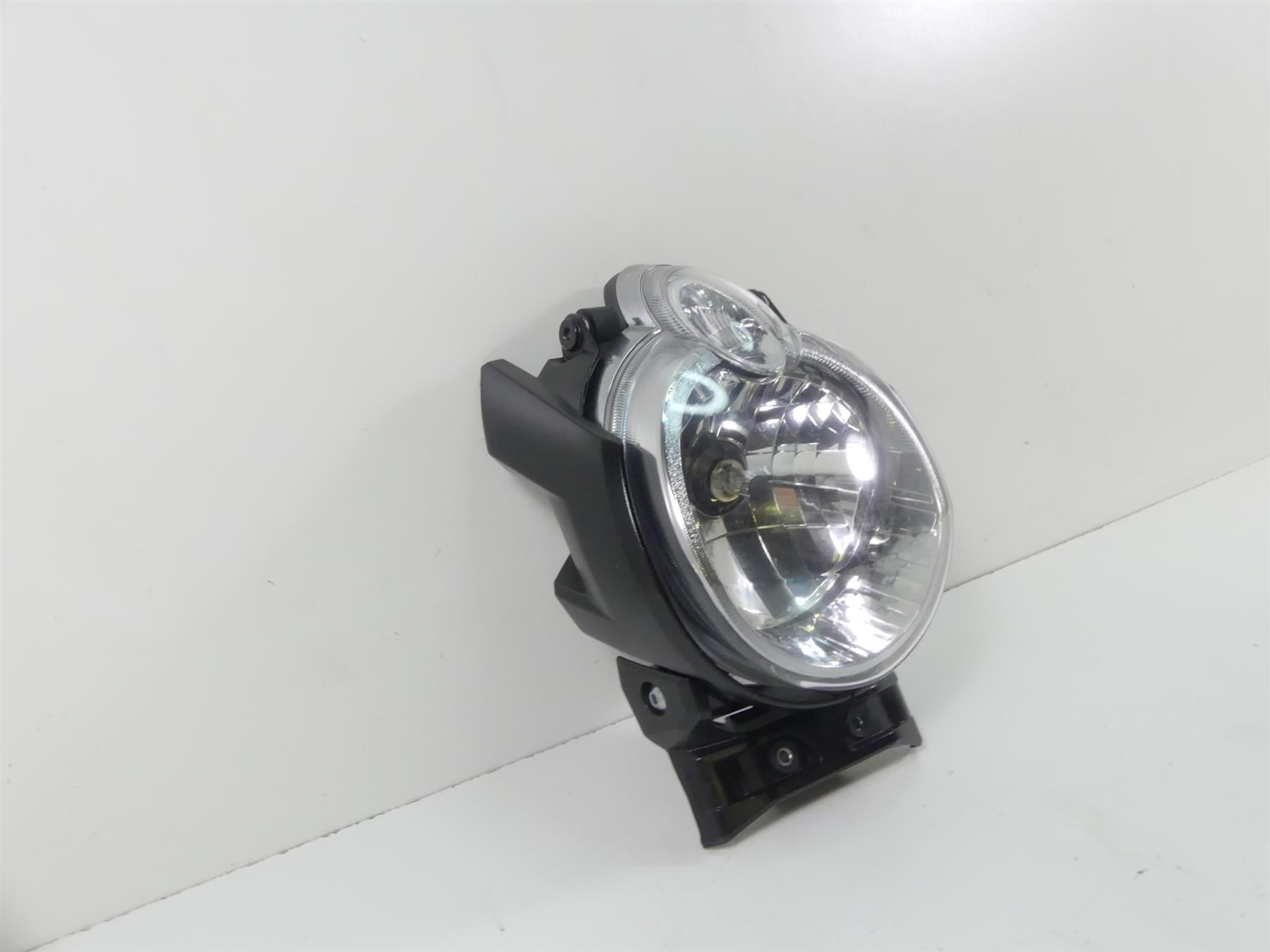 2013 Yamaha VMX17 V-Max 1700 Headlight Head Light Lamp Lens 2S3-84300-00-00 {{ shop.shopifyCountryName }} - Mototech271