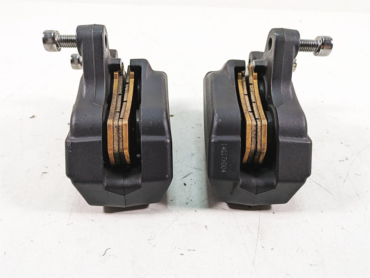 2015 Harley Touring FLHXS Street Glide Front Brake Caliper Set 43027-08 44023-08 {{ shop.shopifyCountryName }} - Mototech271
