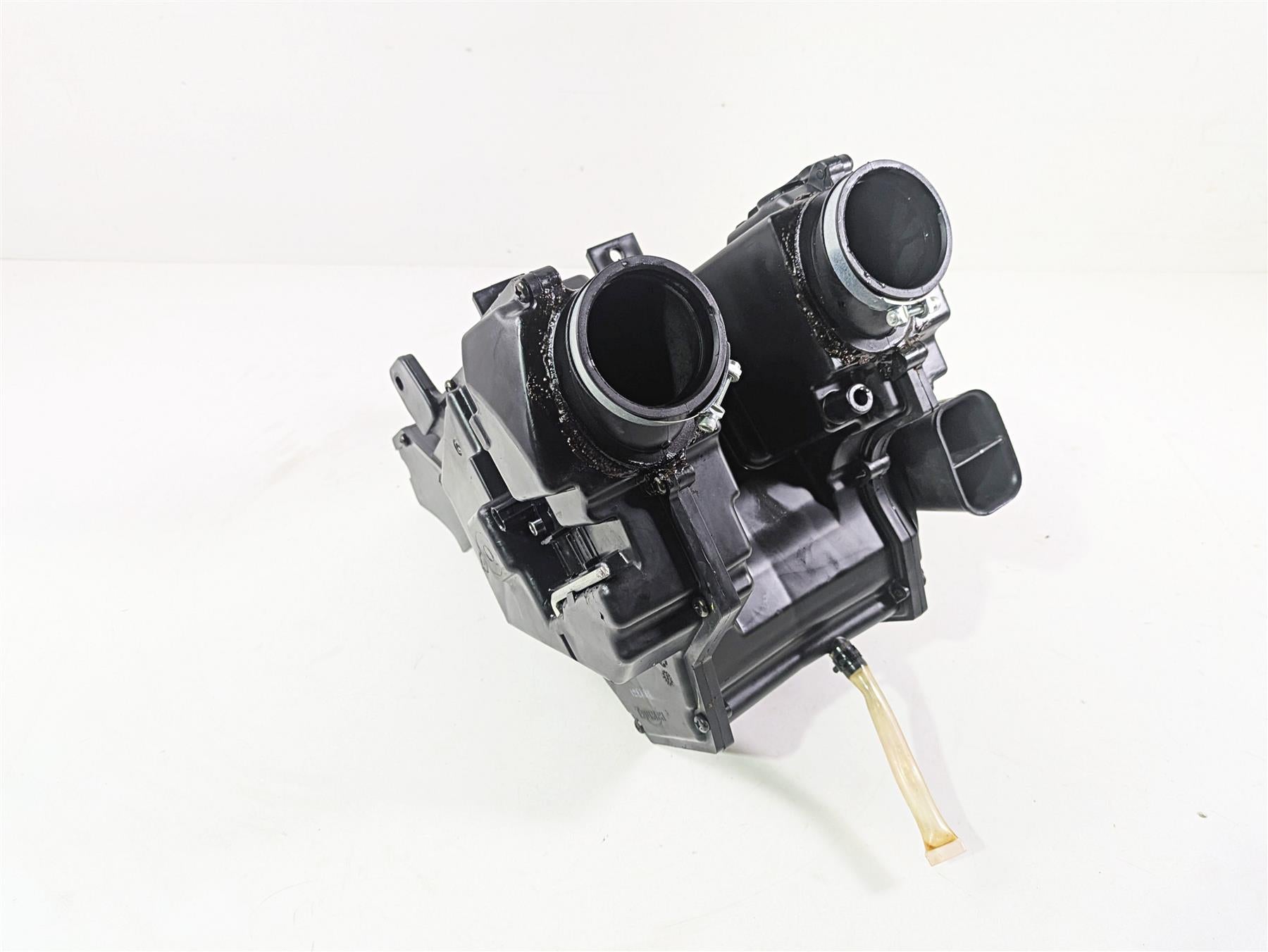 2013 Triumph Bonneville Air Box Cleaner Breather Filter T2209357 T2209356 {{ shop.shopifyCountryName }} - Mototech271
