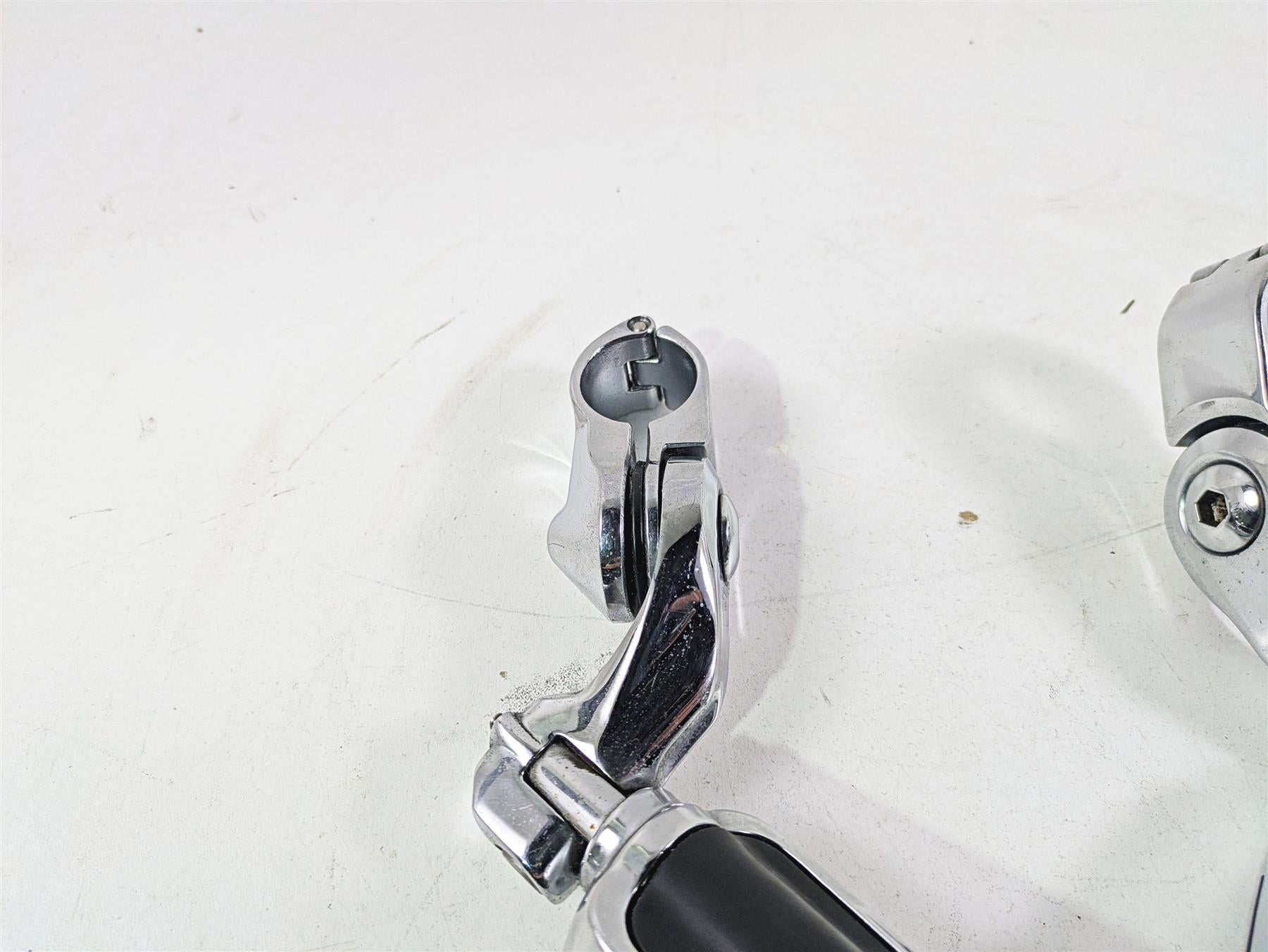 2015 Harley Touring FLHTKL Electra Glide Slipstream Highway Foot Peg Set {{ shop.shopifyCountryName }} - Mototech271