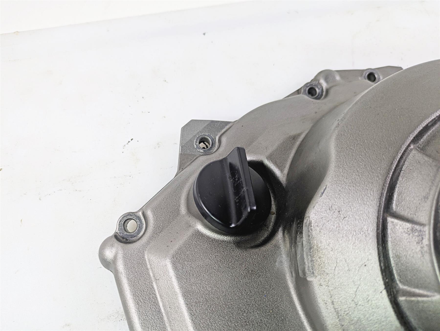 2016 Kawasaki ZX10R Ninja Right Side Engine Clutch Cover 14032-0560 {{ shop.shopifyCountryName }} - Mototech271