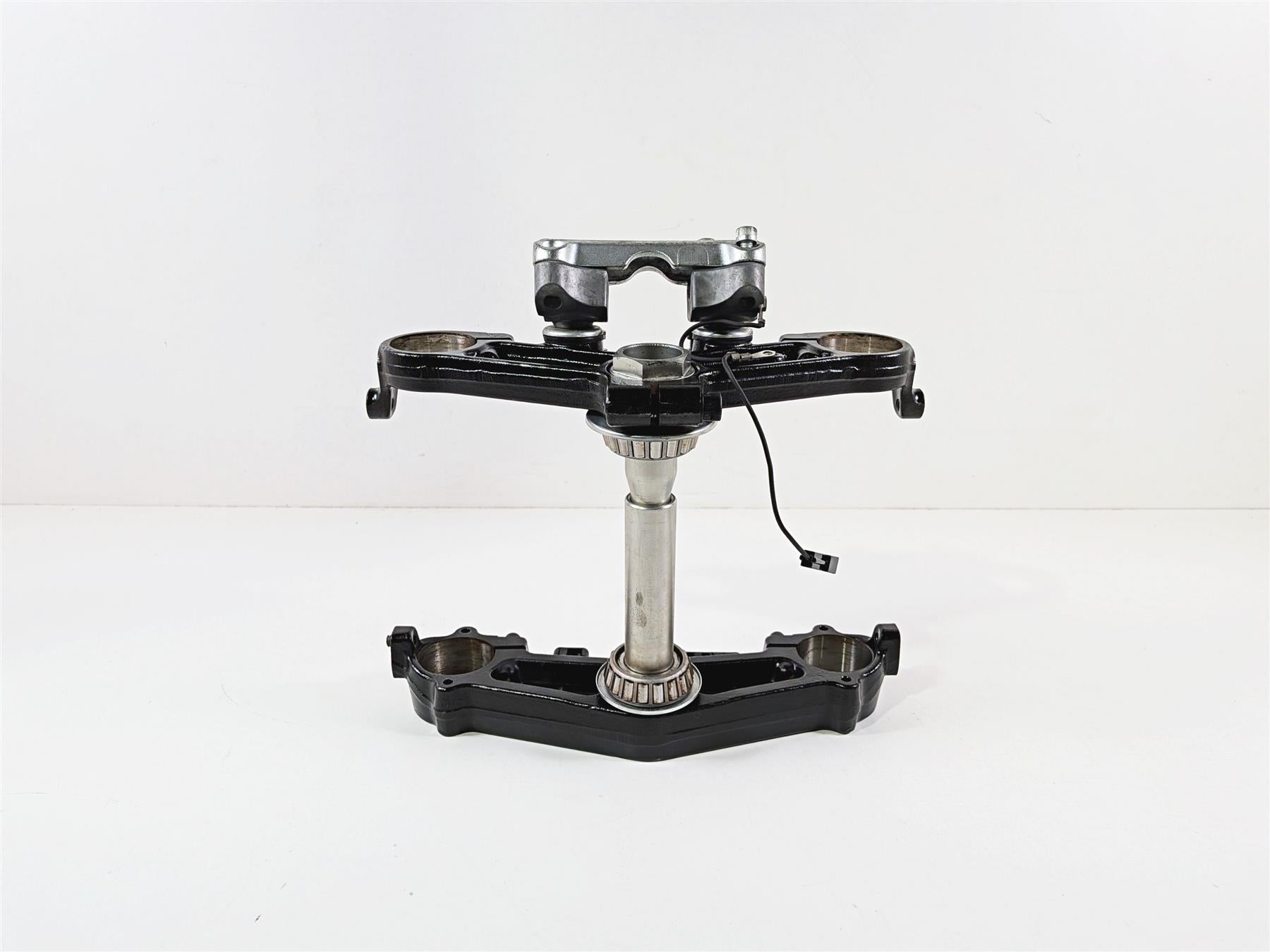 2016 Harley Touring FLHX Street Glide Upper Lower Triple Tree Riser Set 45900091 {{ shop.shopifyCountryName }} - Mototech271