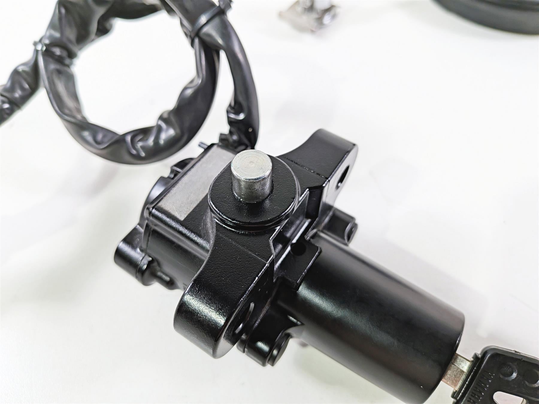 2025 Yamaha YZF R7 Ignition Switch Key Set Gas Cap Seat Lock BEB-82501-01-00 {{ shop.shopifyCountryName }} - Mototech271