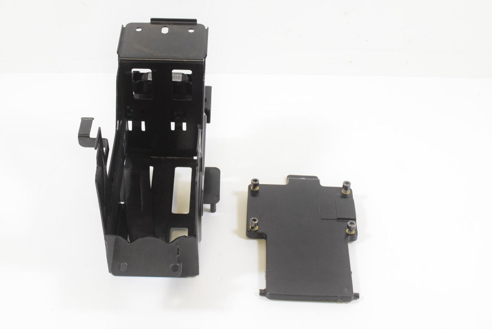 2016 Indian Chieftain 111ci Battery Box Carrier Holder 1018971-329 {{ shop.shopifyCountryName }} - Mototech271