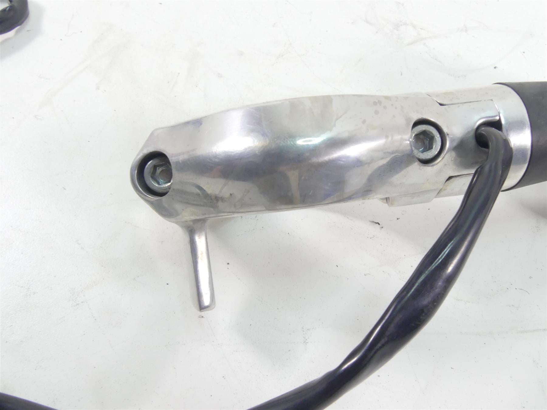 2002 Honda VTX1800 C Front Right Blinker Turn Signal & Clamp 33400-MBH-672 {{ shop.shopifyCountryName }} - Mototech271