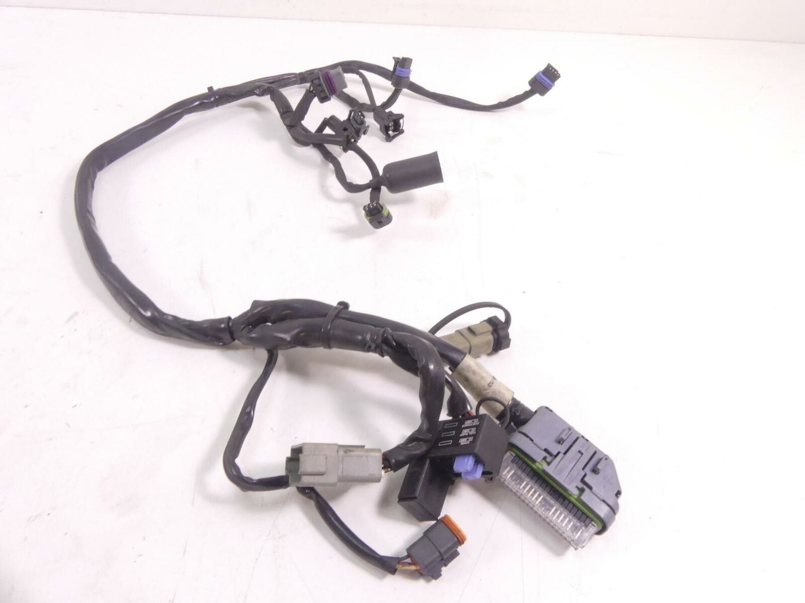 2005 Harley Touring CVO FLHTCSE Electra Glide Efi Wiring Harness Loom 70233-04 {{ shop.shopifyCountryName }} - Mototech271