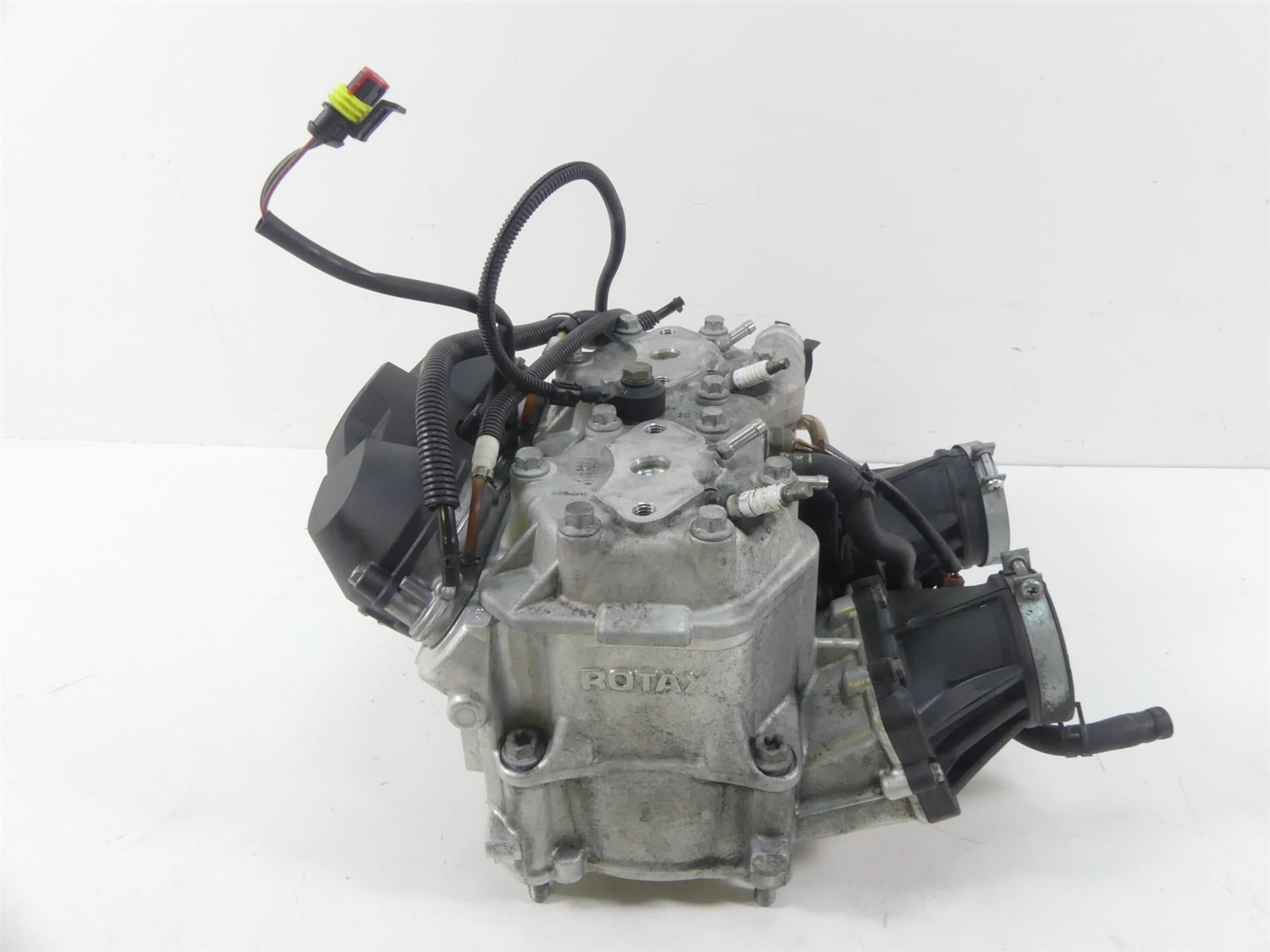 2012 Ski-Doo Summit X 800R Etec Cylinderhead + Pistons - Read 420413041 {{ shop.shopifyCountryName }} - Mototech271